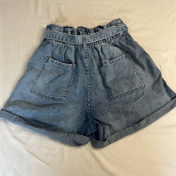 Paper bag denim shorts, size large , front tie with zip - Picture 2 of 2